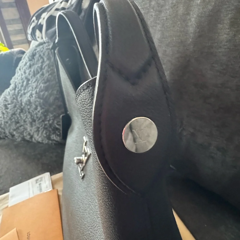 Louis Vuitton Noir Lockme Leather Shoulder Hobo with Silver LV Emblem - Picture 12 of 16